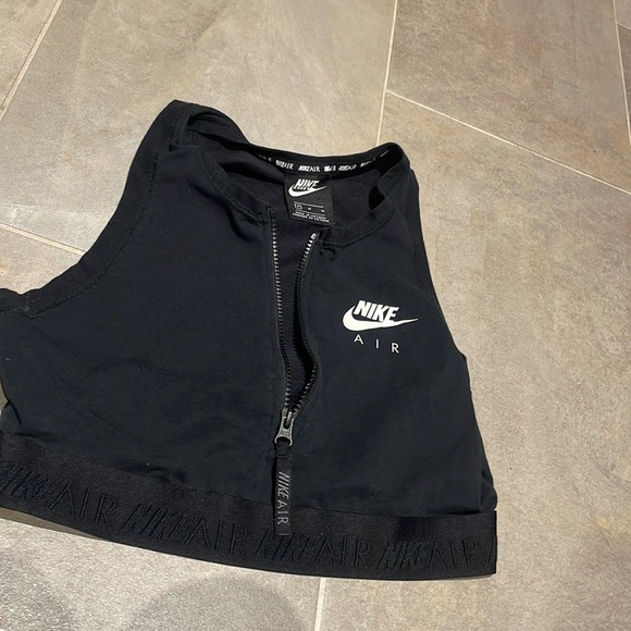 Nike workout top - Picture 2 of 4